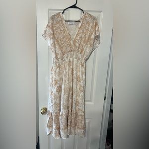 Maxi dress only worn once